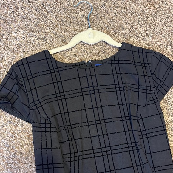 Black women’s dress with belt size medium - Picture 3 of 4